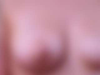 Live cam show with Mia - Raven Hair on madthumbs