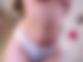 Live cam show with Mia - Raven Hair on Free Soda
