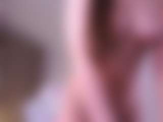 Live cam show with Mia - Muscle on Gym Cam Girls