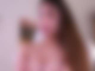 Mia's Live Sex Cam Show