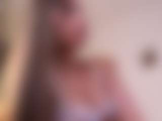 Mia's Live Sex Cam Show