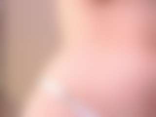 Live cam show with Mia - Double Penetration on camwithhim.com