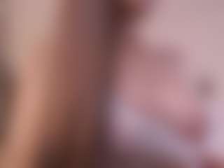 Live cam show with Mia - Upskirt on CamwithHer