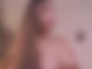 Mia's Live Sex Cam Show