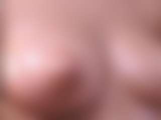 Mia's Live Sex Cam Show