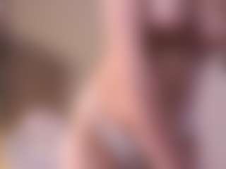 Live cam show with Mia - Hairy Pussy on CSO-WL