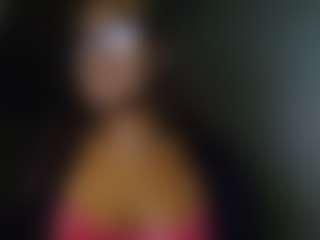 Live cam show with MamiSquirts11 - Freaky on Camsoda