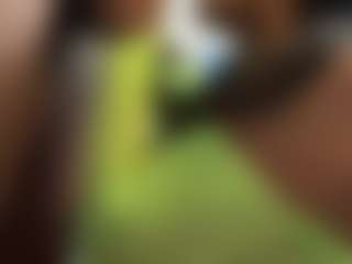 MamiSquirts11's Live Sex Cam Show