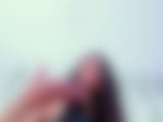Live cam show with LaurenBellucci - Brown Hair MILF on Camsoda