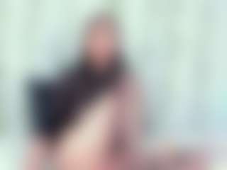 Seks show na żywo z LaurenBellucci