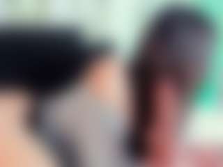 Live cam show with LaurenBellucci - Ass Bouncing on AdultVida.com