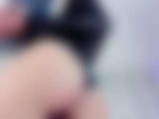 Live cam show with LaurenBellucci - Lean on SquirtSoMuch