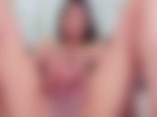 LaurenBellucci's Live Sex Cam Show