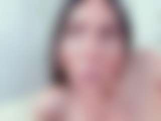 Live cam show with LaurenBellucci - Twerk on chickslive.net