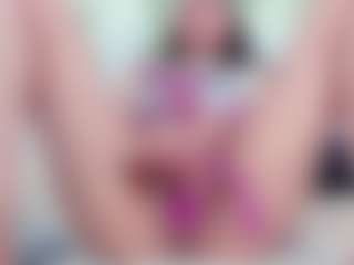 Live cam show with LaurenBellucci - Latina MILF on Camsoda | colombia
