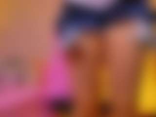 Live cam show with liiliie-petite - Green Eyes on CSO-WL
