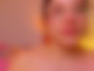Live cam show with liiliie-petite - Facial on Camsoda