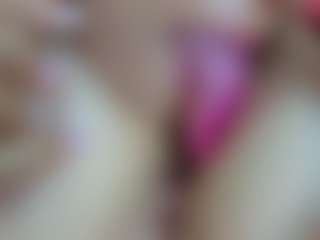 Live cam show with lizzetmia68 - Skinny on Ass Tok