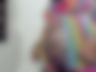 Live cam show with Miss-Diamonds - Facial on Camiplay Live