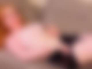 Live cam show with MiyokoGerwin - Green Eyes on Fit Hotties