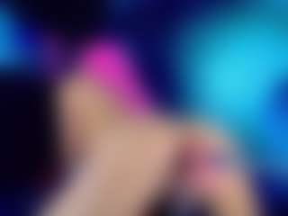 Live cam show with SamiraHott1 - Average on Camsoda