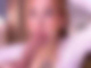 Live cam show with Michelle - Brown Hair on SinfulBabes