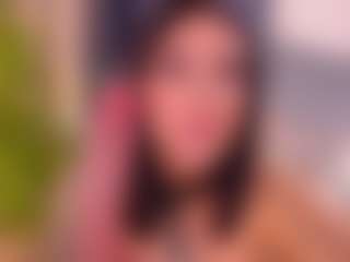 Live cam show with Michelle - Blowjob on fuklive.com