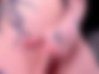 Live cam show with Michelle - Shaved Pussy Brown Hair on Camsoda