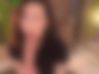 Live cam show with Luna - Geek on crypto-cams