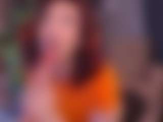 Live cam show with Luna - Brown Hair on Camsoda