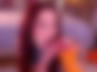 Live cam show with Luna - Blowjob on Camsoda
