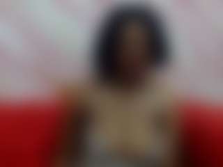 Live-Cam-Show mit SexyLo0la - Petite MILF auf Camsoda