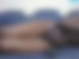 Live cam show with CuteshyLinda - Gray Eyes on Stripli.com