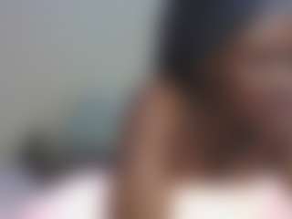 Live cam show with CuteshyLinda - Normal on CamClone