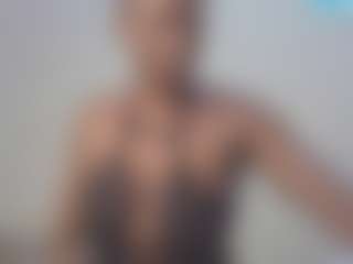 Live cam show with CuteshyLinda - Gray Eyes on Dolls Live