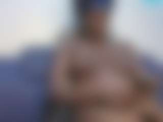 Live cam show with big_pussy - Genital Piercings on Camsoda