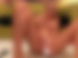 Live cam show with solarcris - Moaning on milfzrlive.com