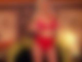Live cam show with solarcris - Moaning on Gym Cam Girls