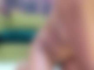 Live cam show with solarcris - Moaning on livesuperchat.net