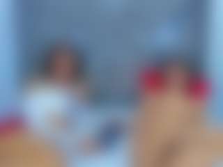 Live cam show with HAILY AND ALISA - Cum On Pussy on Dolls Live