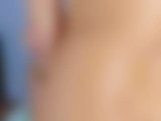 Live cam show with HAILY AND ALISA - Average on Camsoda