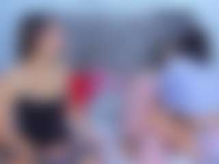 Live cam show with HAILY AND ALISA - Average on CamClone