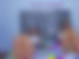Show de cam en vivo con HAILY AND ALISA - Granny Squirt en Camsoda