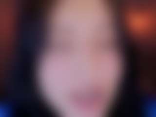 Live cam show with Tracey-Gill - Camel Toe on TeamSkeetLive