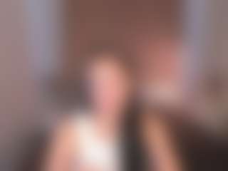 Live cam show with Tracey-Gill - Blue Eyes on xxxlivecams.org