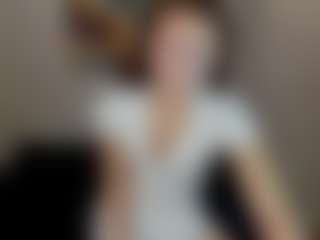Live cam show with Tracey-Gill - Moaning on SpunkLive