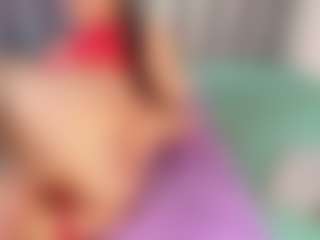 Live cam show with alessia-diangelo - Butt Plug on Fapmatic.com