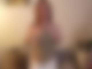 Live cam show with Felicia-Bernot - Striptease on CSO-WL