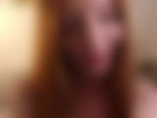 Live cam show with Felicia-Bernot - Squirt on Camsoda