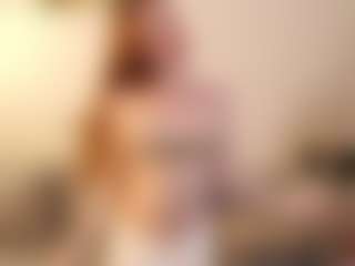 Live cam show with Felicia-Bernot - Blowjob on TeamSkeetLive